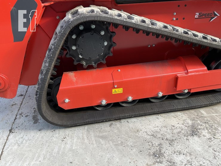 2025-kioti-tl750-image-12