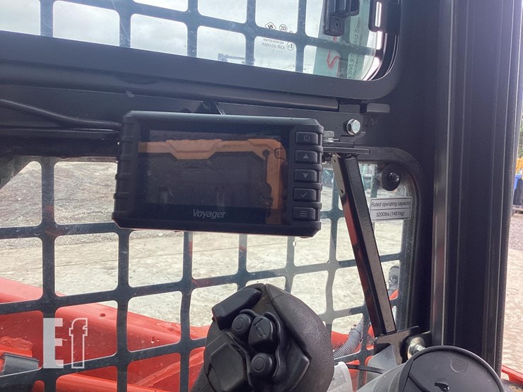 2021-kubota-svl97-2-image-13