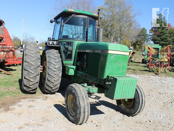john-deere-4040-image-3