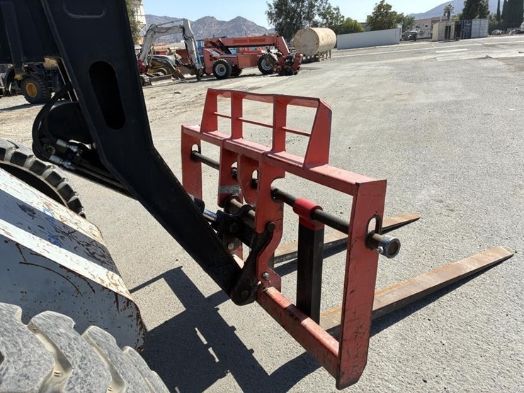 2012-skyjack-vr843d-image-6