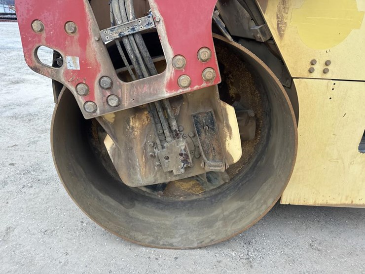 2009-dynapac-cc324-image-34