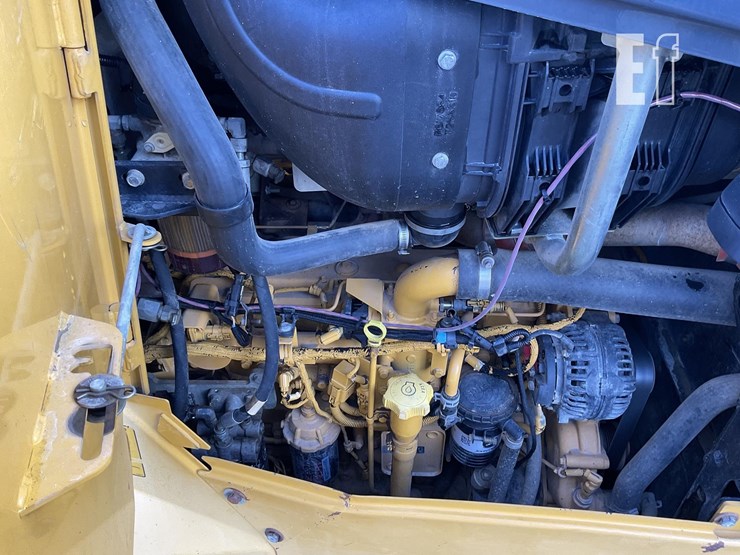 2012-deere-850k-image-13