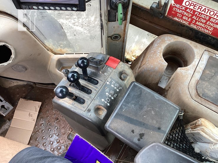 2012-volvo-l70f-image-19