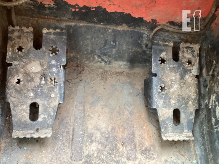 2022-bobcat-s76-image-16