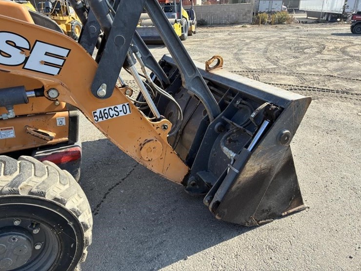 2018-case-580sn-image-6