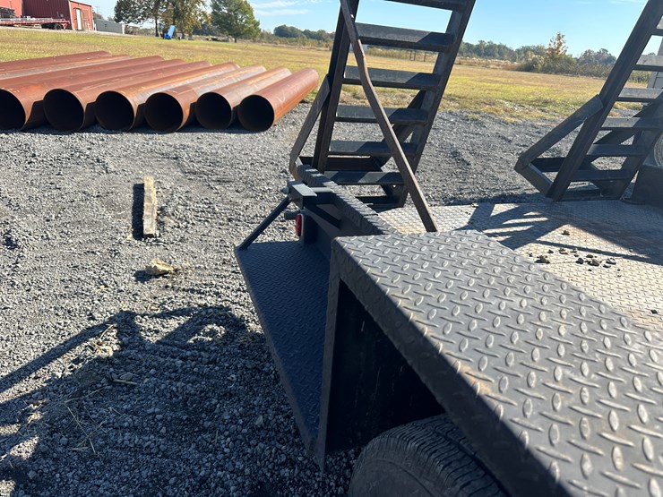 #32743-•-18'-t/a-steel-utility-trailer-image-8