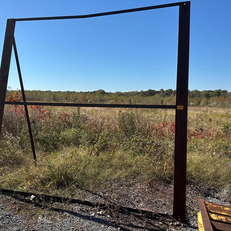 #32817 • 125" x 10' x 52" Shop A Frame