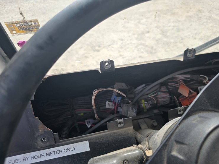 2008-mack-leu613-image-70