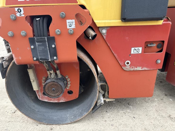 #1891-•-2011-dynapac-cc12000-roller-image-30