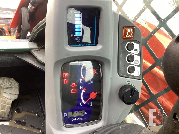 2021-kubota-svl97-2-image-10