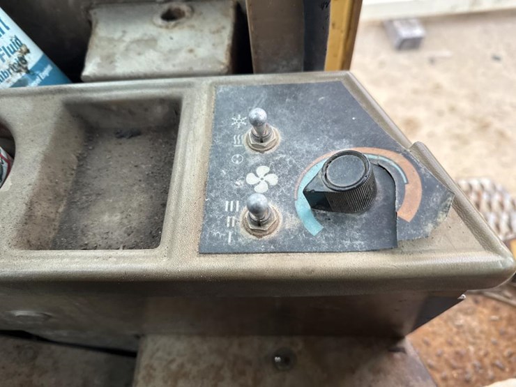 1988-caterpillar-936e-image-60