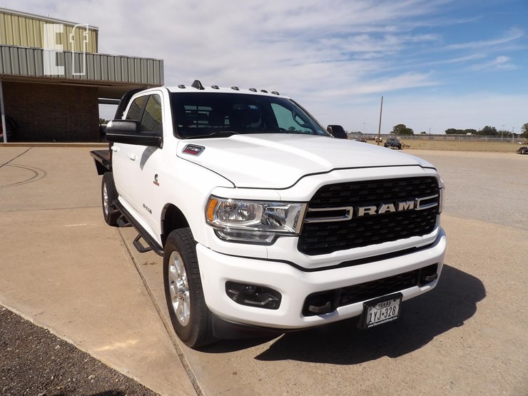 2022-dodge-2500-image-8