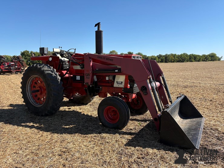 1975-international-1066-image-3