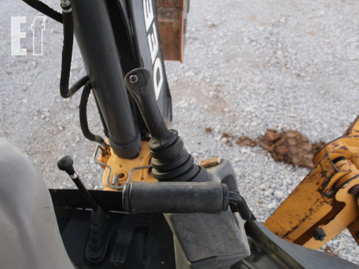 deere-310l-ep-image-15