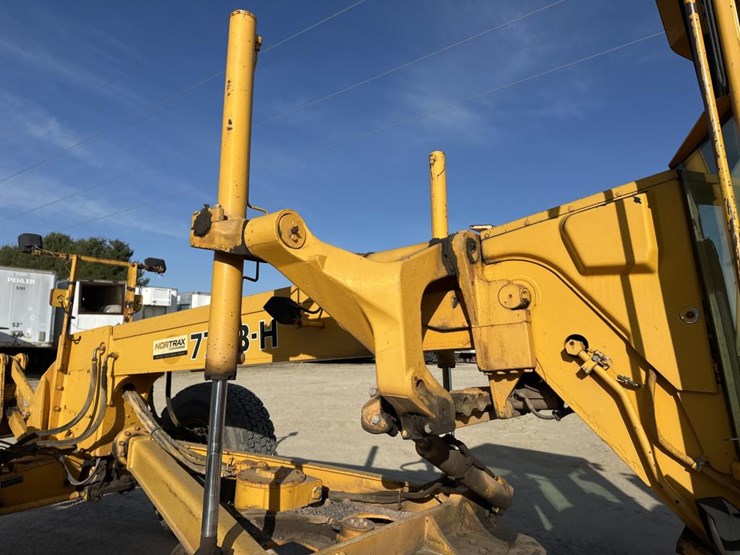 1989-john-deere-6-image-16