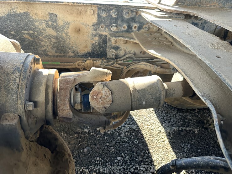 #32746-•-2014-mack-chu-t/a-daycab-truck-tractor-vin:-1m2an07y4em016702-image-21