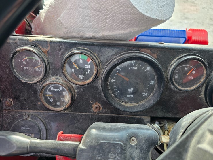 2001-mack-le613-image-49