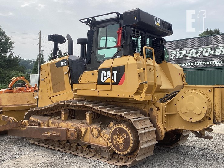 2018-caterpillar-d7e-image-2