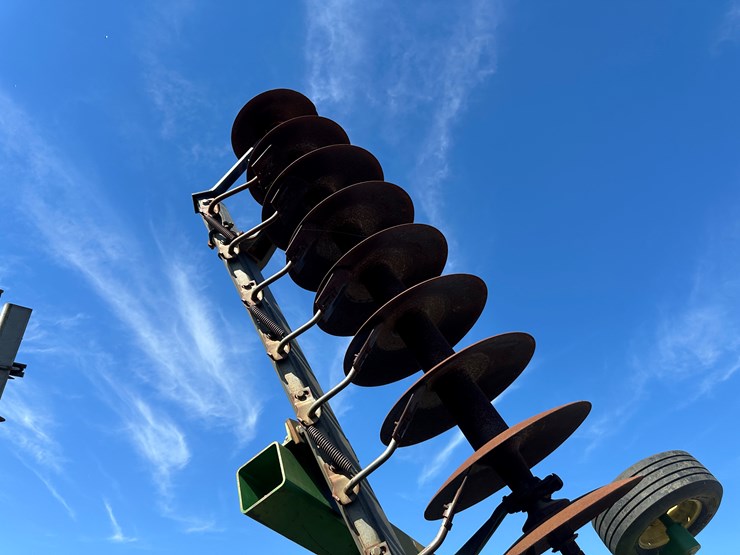 john-deere-637-image-16