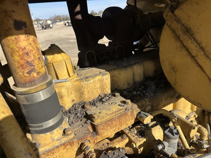 1984-caterpillar-140g-image-52