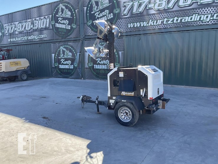 2019-allmand-bros-night-lite-v-series-image-2