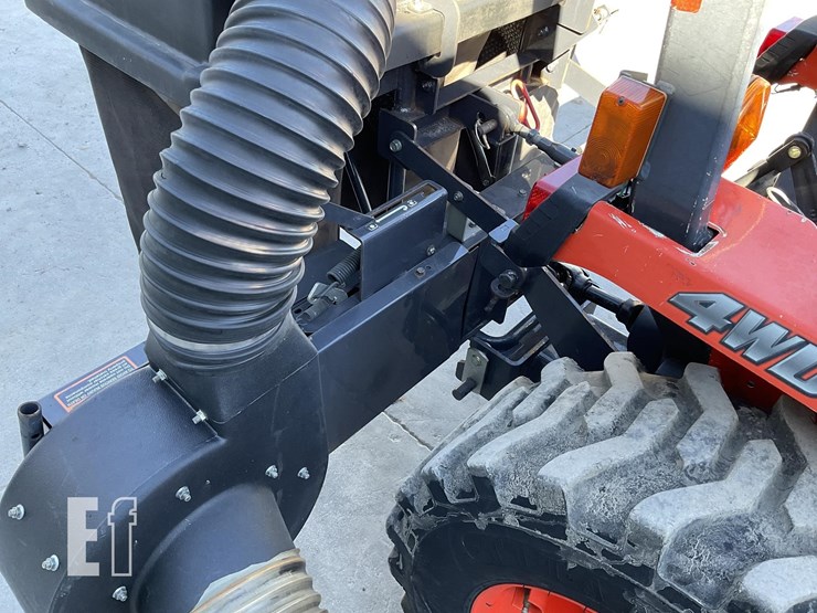 2010-kubota-b2620-image-13