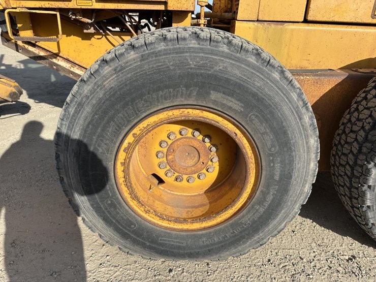 1989-john-deere-6-image-49