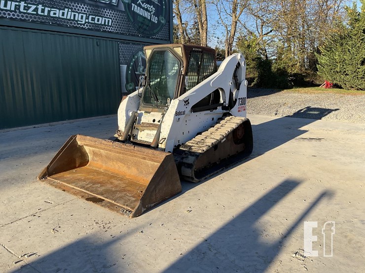 2005-bobcat-t300-image-8