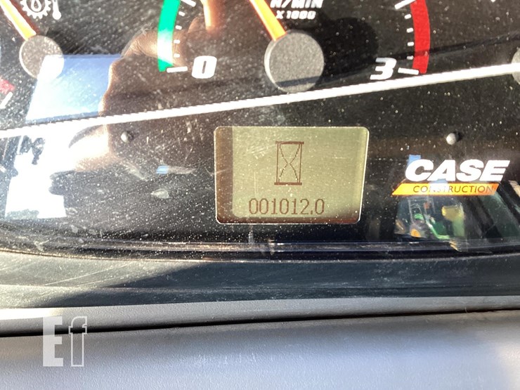 2023-case-580sn-image-21