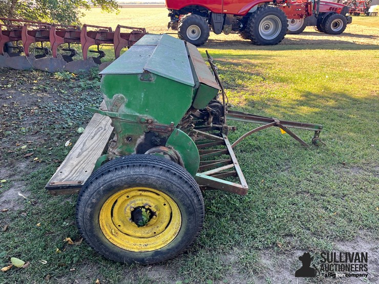 john-deere-8-image-4