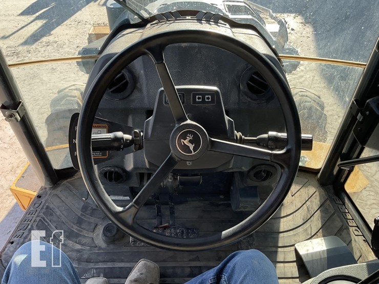 2019-deere-410l-image-18