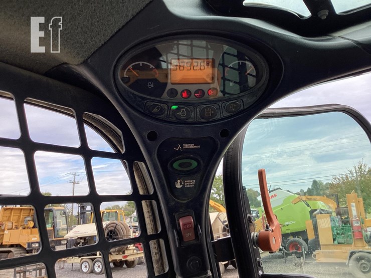 2019-bobcat-t740-image-18