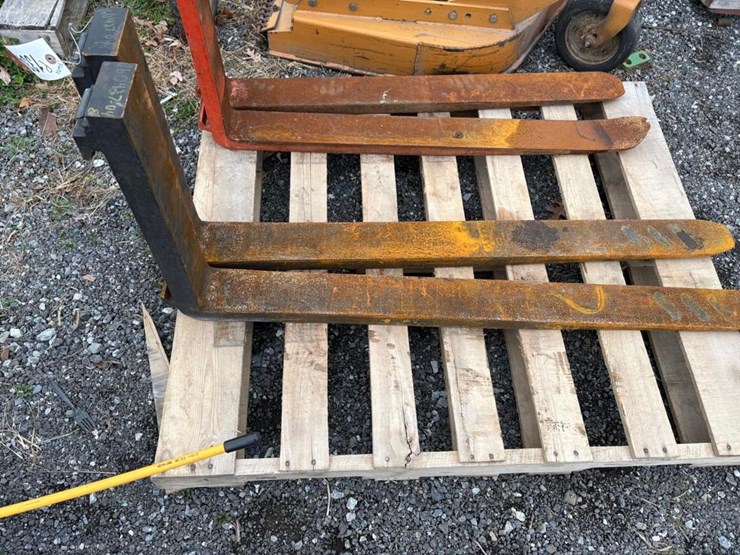 forklift-fork-image-2