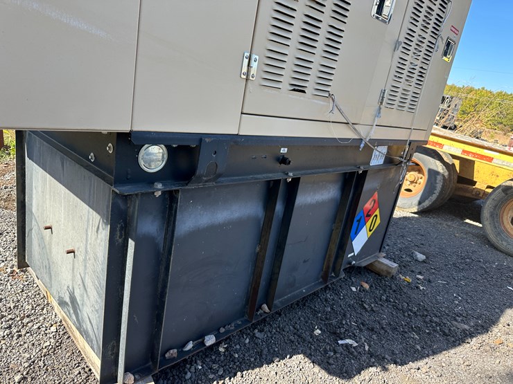 john-deere-4024t-image-12