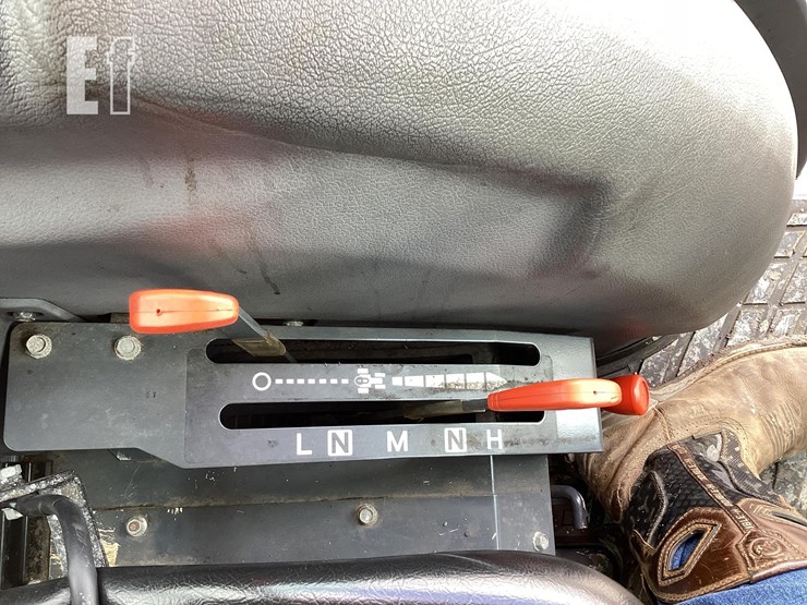 2021-kubota-mx6000-image-16