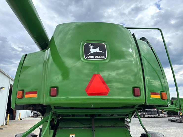 2001-john-deere-9750-image-17