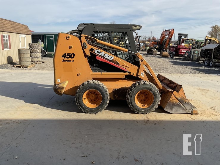 2010-case-450-image-5