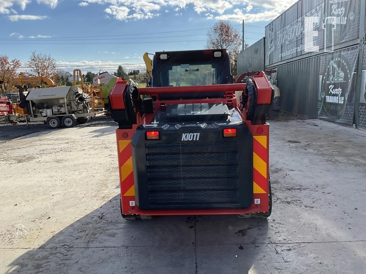 2025-kioti-tl750-image-3