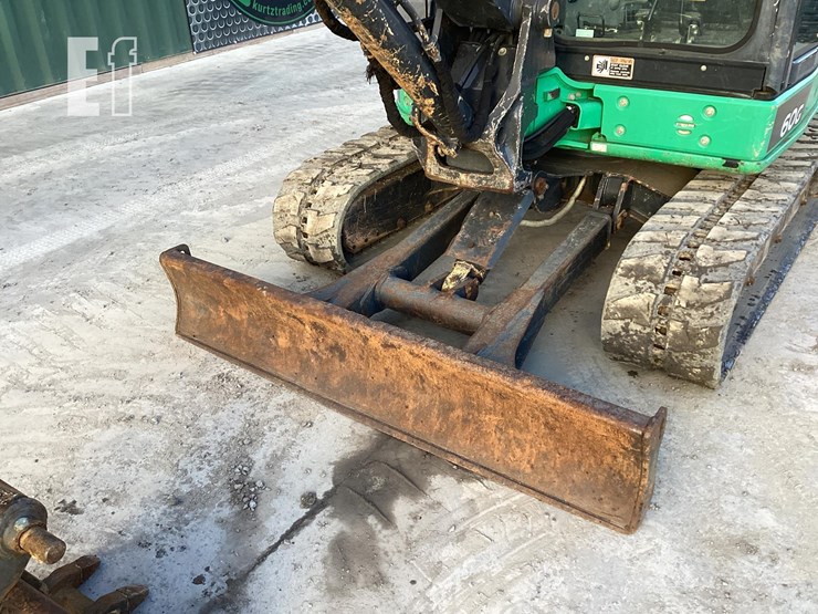 2017-deere-60g-image-11