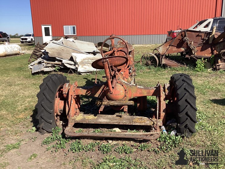 farmall-2wd-tractor-image-6