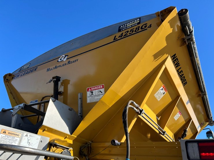 2016-ag-chem-rg1100b-image-15