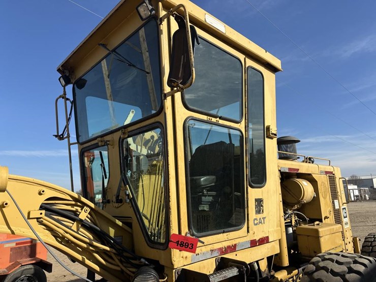 1984-caterpillar-140g-image-9