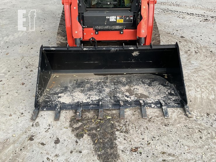 2023-kubota-svl75-3-image-9