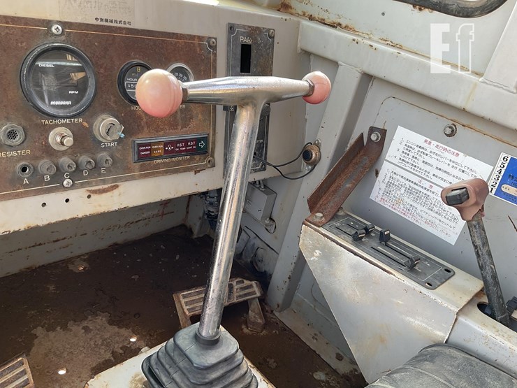 2004-morooka-mst2200-image-15