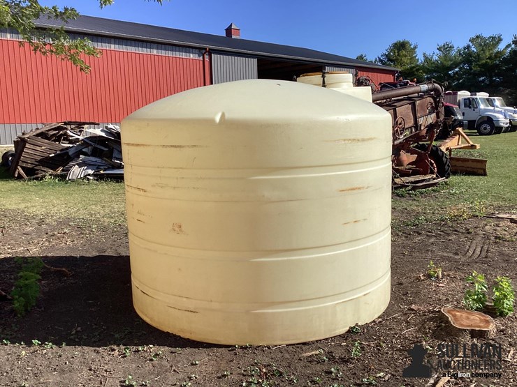 1500-gallon-poly-tank-image-5