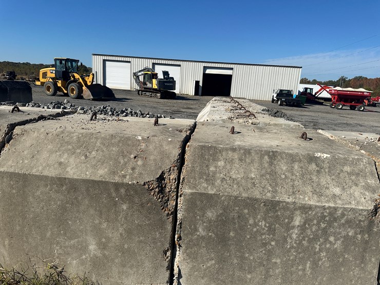 #32727-•-lot-of-(13)-~57"x80"-concrete-culvert-sectionss-image-20