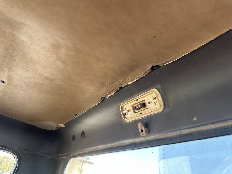 #32744-•-1989-international-f-2575-t/a-daycab-truck-tractor-vin:-1hszjg2r7kh666552-image-73