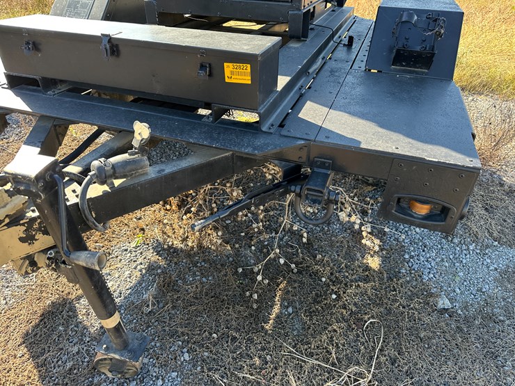 #32822-•-military-generator-image-17