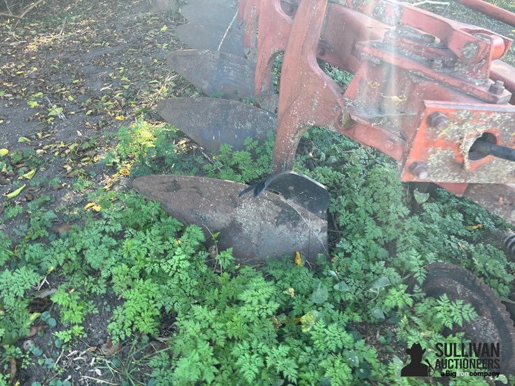 international-720-image-12