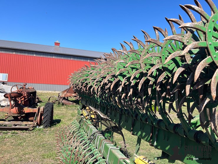 john-deere-400-image-17